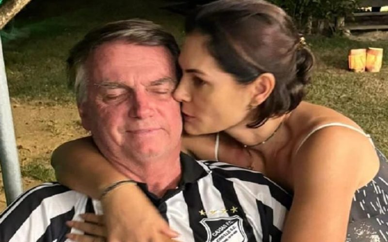 Astróloga Veronica: Fim do casamento de Michelle e Bolsonaro é anunciado