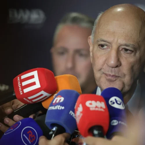 TRE dá 7 dias para Arruda se defender sobre impugnação de candidatura