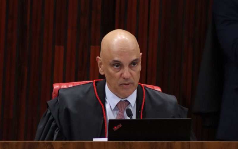Advogados de Bolsonaro e Braga Netto dizem estar de ‘mãos atadas’ e acionam OAB contra Moraes