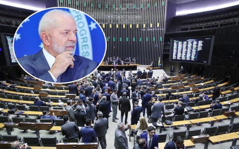 Lula resiste à pressão e não sancionar o aumento do  número de deputados federais