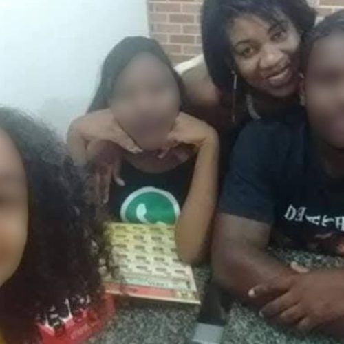 Traficantes atiram contra fiéis e matam mulher em igreja