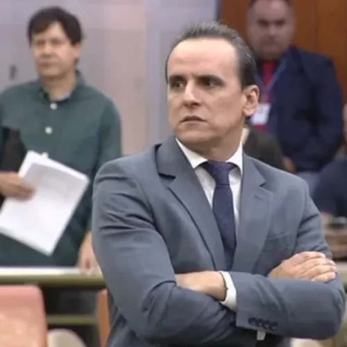 Vereador que postou vídeo em igreja é preso suspeito de desviar de dinheiro